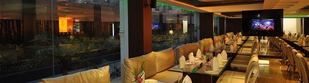 כלכותה Kempton Hotel מראה חיצוני תמונה