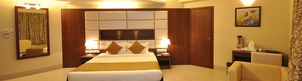 כלכותה Kempton Hotel מראה חיצוני תמונה