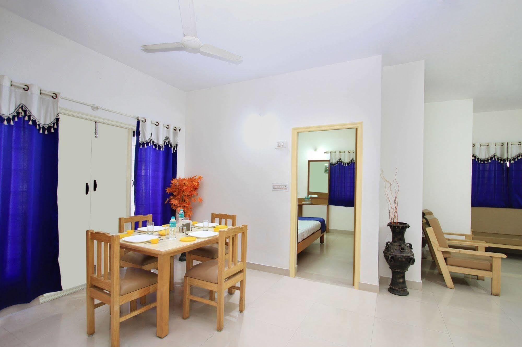 כלכותה Kempton Hotel מראה חיצוני תמונה