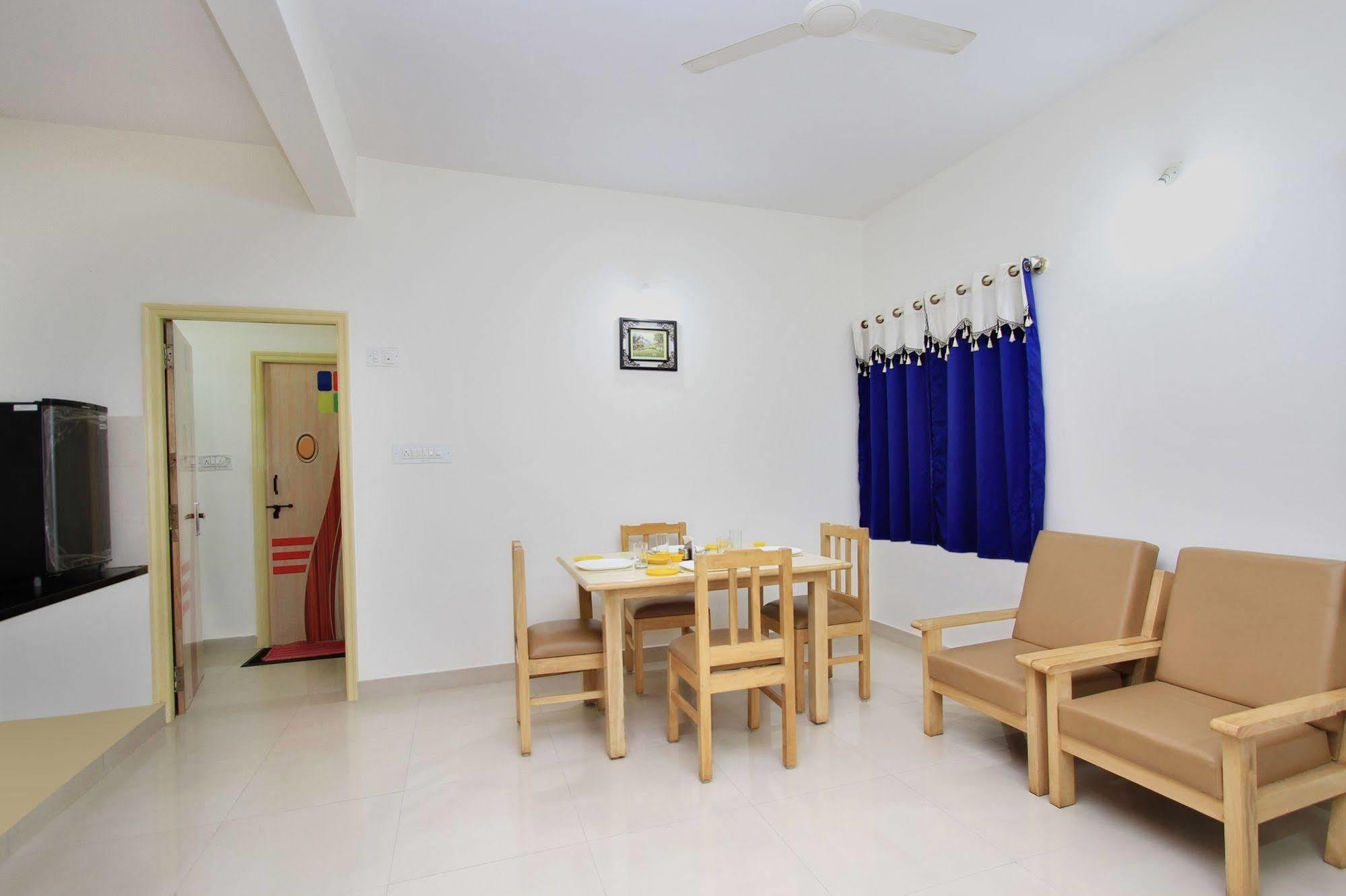 כלכותה Kempton Hotel מראה חיצוני תמונה