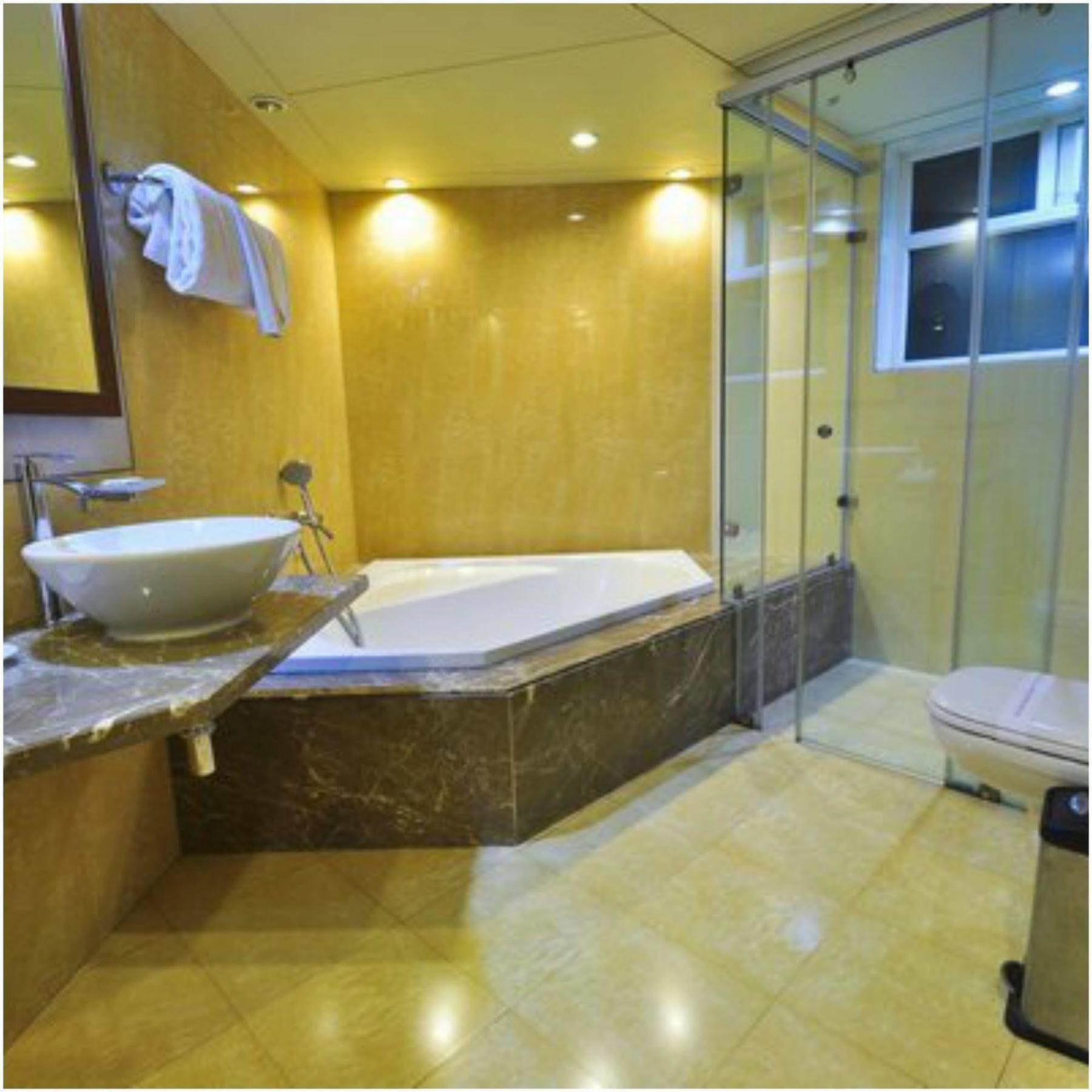 כלכותה Kempton Hotel מראה חיצוני תמונה