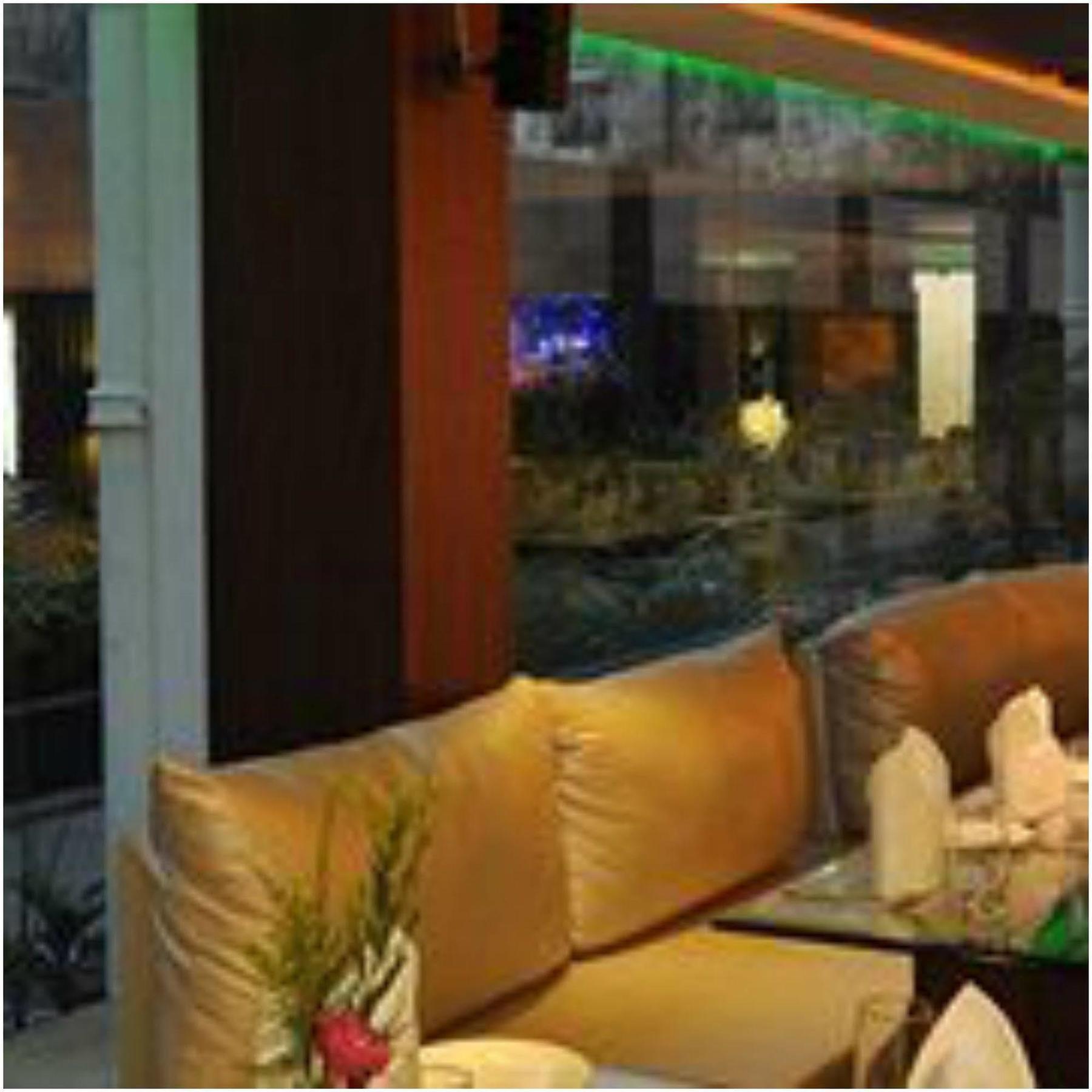 כלכותה Kempton Hotel מראה חיצוני תמונה